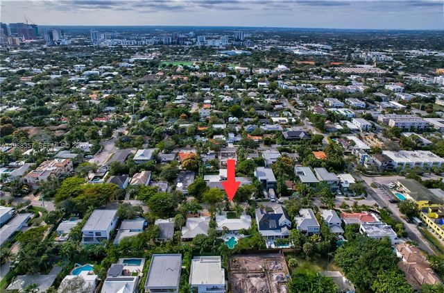 726 NE 17th Way, Fort Lauderdale, FL 33304