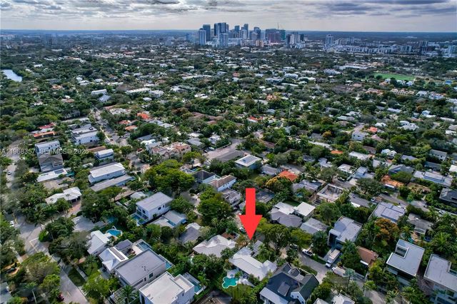 726 NE 17th Way, Fort Lauderdale, FL 33304