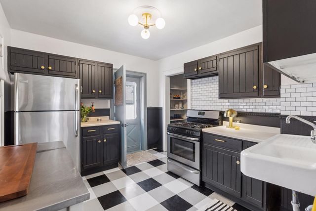 1679 Bayard Avenue, Saint Paul, MN 55116