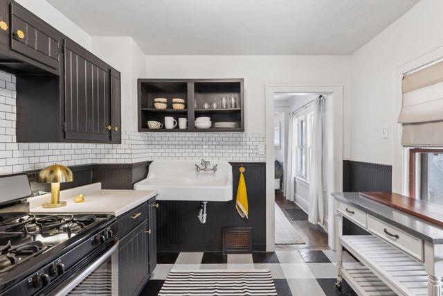 1679 Bayard Avenue, Saint Paul, MN 55116