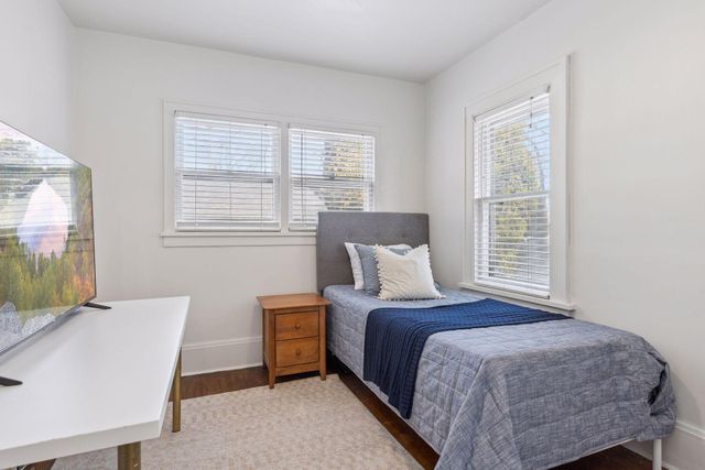 1679 Bayard Avenue, Saint Paul, MN 55116