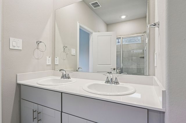 2015 Carriage Court, Seagoville, TX 75159