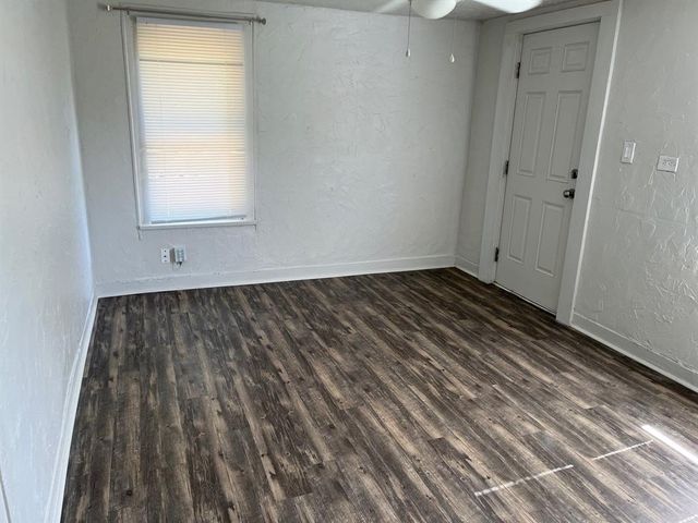 2912 N Independence Avenue, Oklahoma City, OK 73107