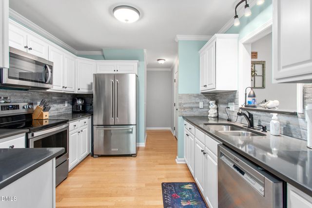 103 Somerset Court, Mebane, NC 27302