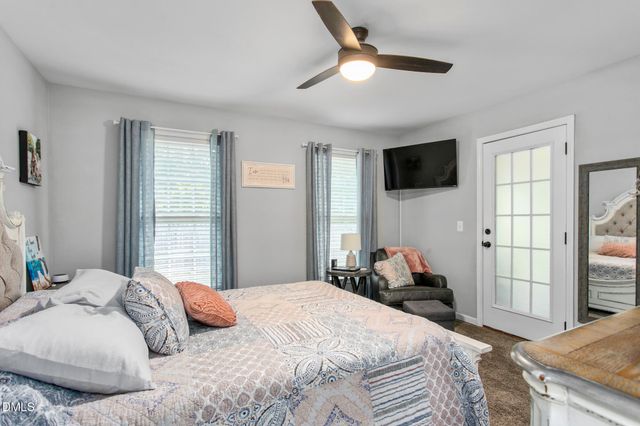 103 Somerset Court, Mebane, NC 27302