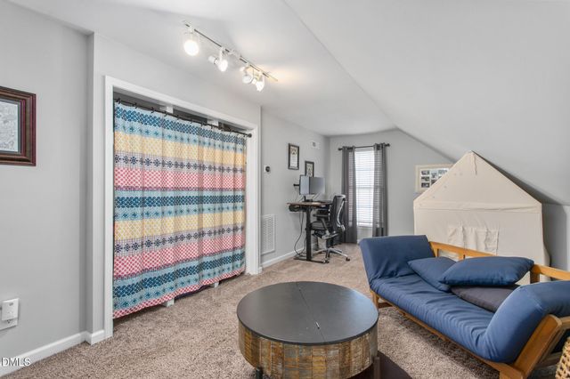 103 Somerset Court, Mebane, NC 27302