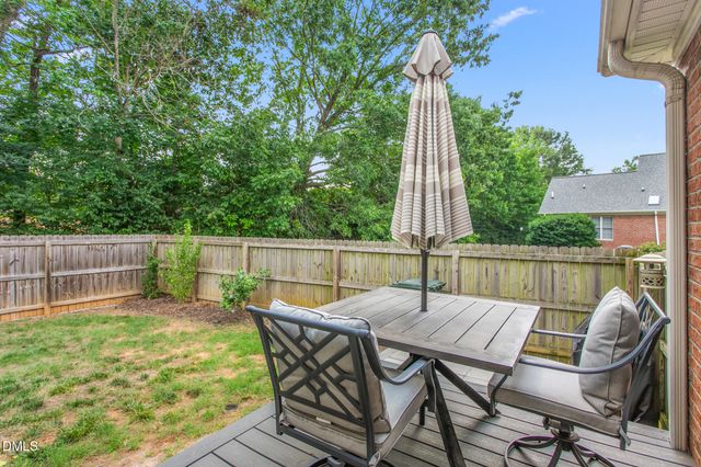 103 Somerset Court, Mebane, NC 27302