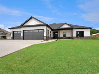 16927 Hillsong Lane, Huntertown, IN 46748