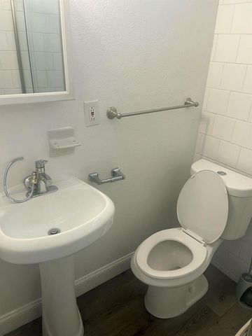 1462 40TH Street Back, West Palm Beach, FL 33407