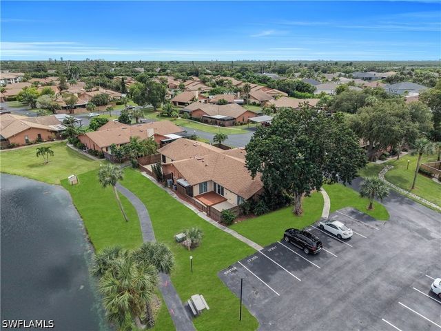 17305 Timber Oak LN, Fort Myers, FL 33908