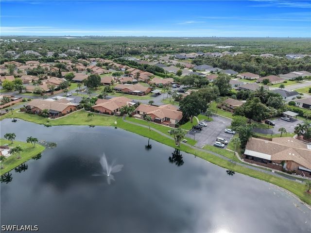 17305 Timber Oak LN, Fort Myers, FL 33908