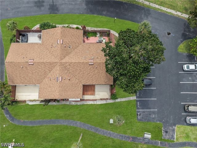 17305 Timber Oak LN, Fort Myers, FL 33908