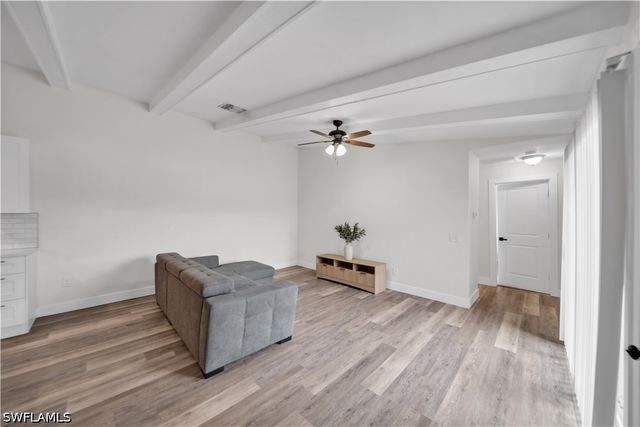 17305 Timber Oak LN, Fort Myers, FL 33908