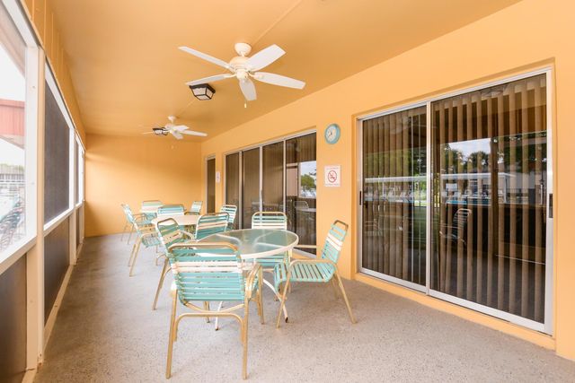 8 Lake Vista Trail 205, Port St Lucie, FL 34952