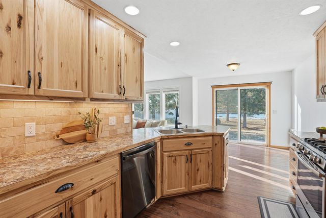 1031 N High Desert Dr, Deer Park, WA 99006