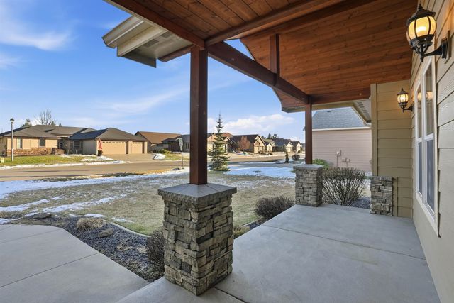 1031 N High Desert Dr, Deer Park, WA 99006