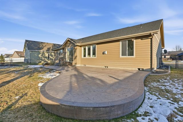 1031 N High Desert Dr, Deer Park, WA 99006