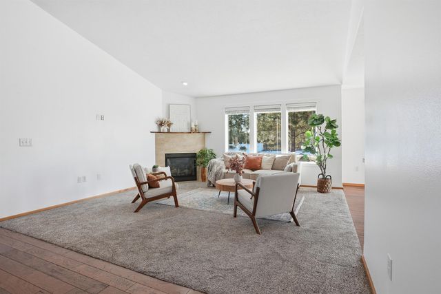 1031 N High Desert Dr, Deer Park, WA 99006