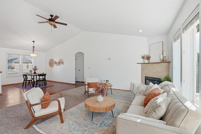 1031 N High Desert Dr, Deer Park, WA 99006