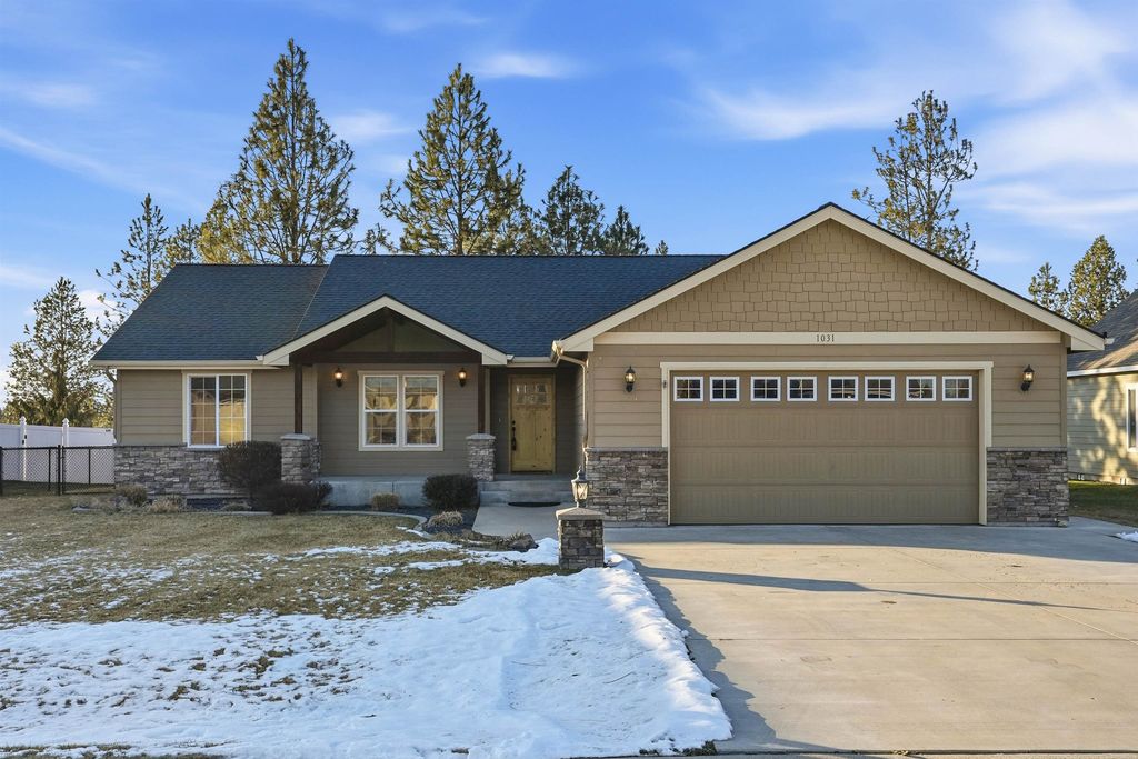 1031 N High Desert Dr, Deer Park, WA 99006