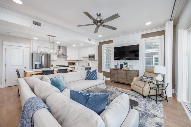 204 Henderson Resort Way 3101, Destin, FL 32541