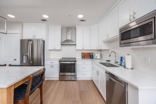 204 Henderson Resort Way 3101, Destin, FL 32541