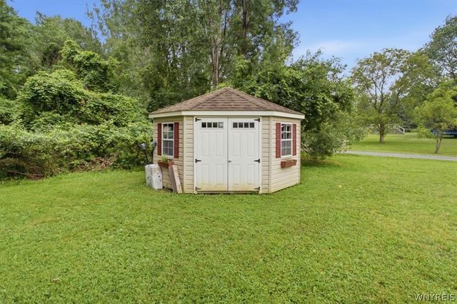 7365 Milestrip Road, Orchard Park, NY 14127