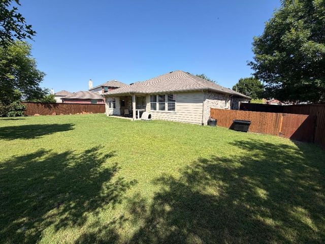 422 Beech Court, Forney, TX 75126