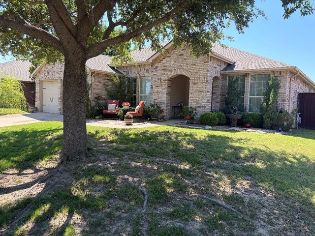 422 Beech Court, Forney, TX 75126