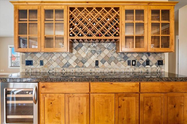 4122 SW Salmon Place, Redmond, OR 97756