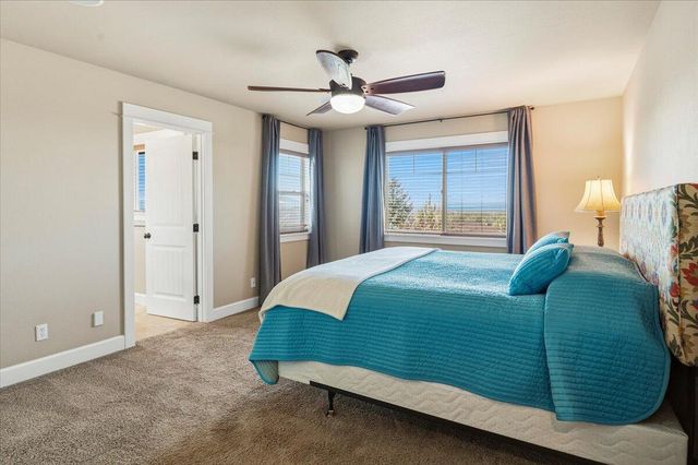 4122 SW Salmon Place, Redmond, OR 97756