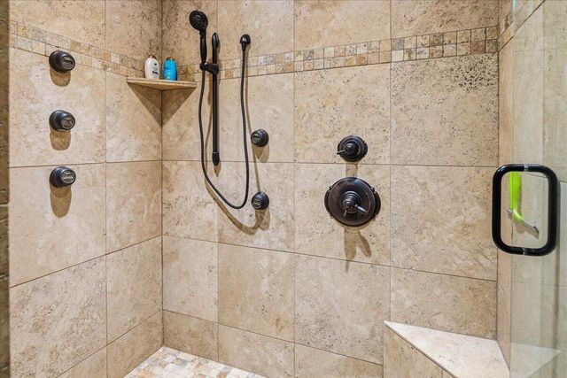 4122 SW Salmon Place, Redmond, OR 97756