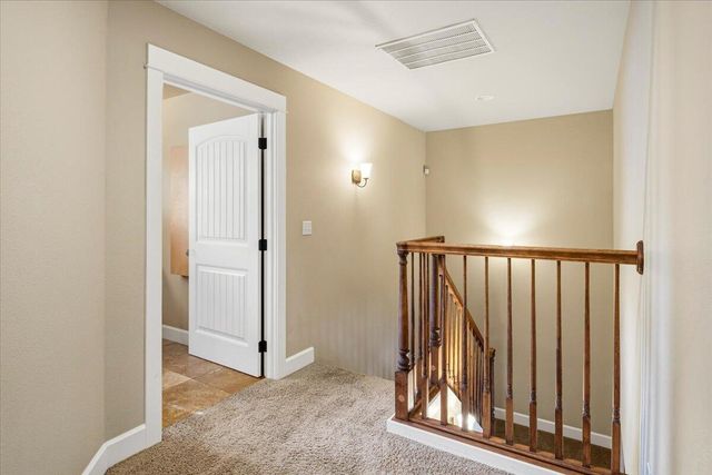 4122 SW Salmon Place, Redmond, OR 97756