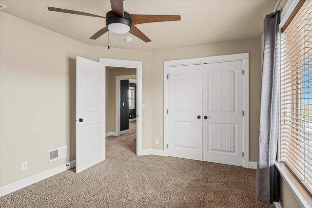 4122 SW Salmon Place, Redmond, OR 97756