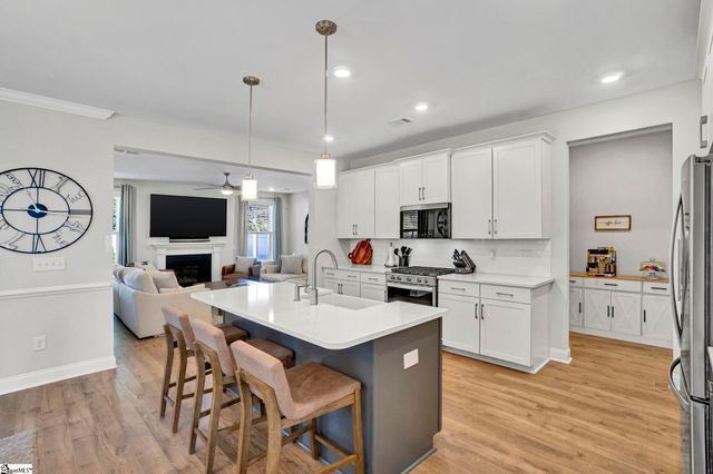 12 Gressette Place, Simpsonville, SC 29681