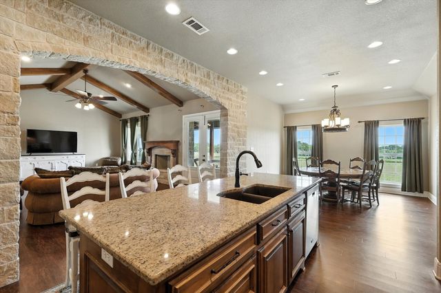 351 Private Road 3205, Bridgeport, TX 76426