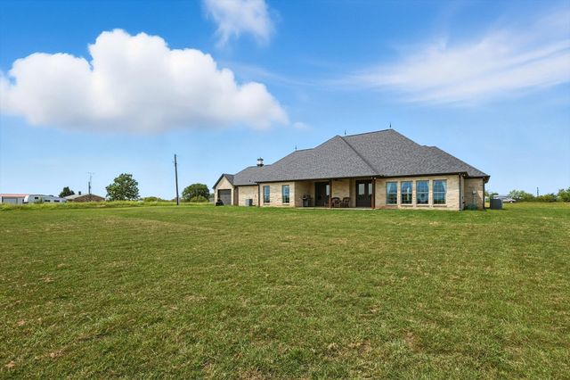 351 Private Road 3205, Bridgeport, TX 76426