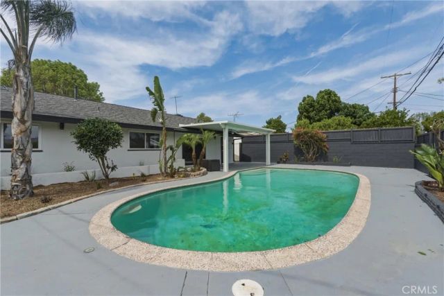 8800 Comanche, Winnetka, CA 91306