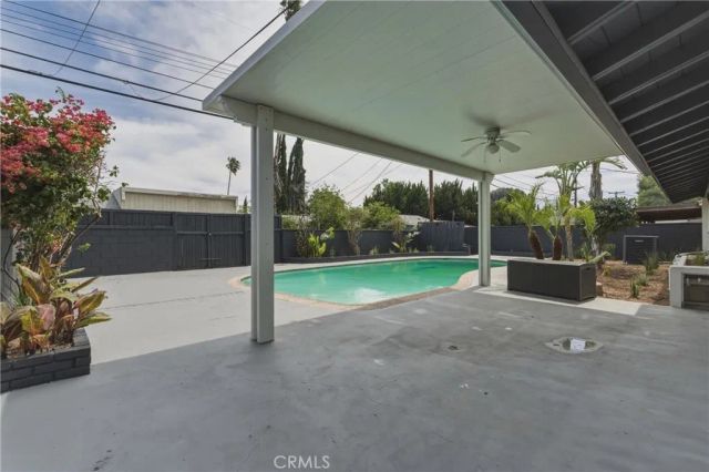 8800 Comanche, Winnetka, CA 91306