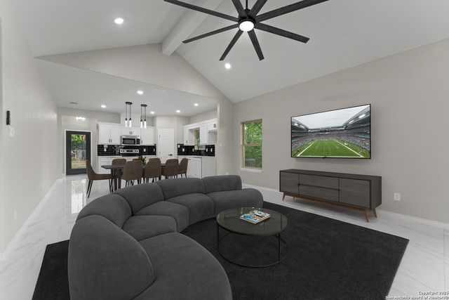 237 AVENUE D, Poteet, TX 78065