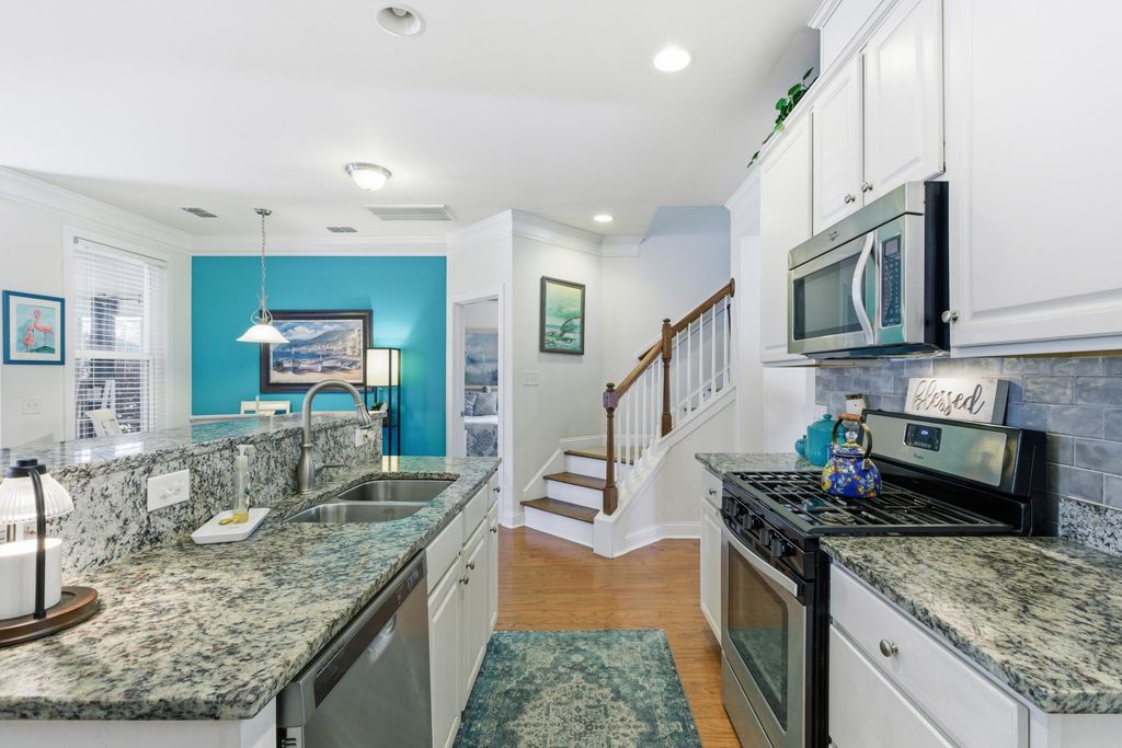 Image 14 of property listing at 3216 Moonlight Drive, Charleston, SC 29414