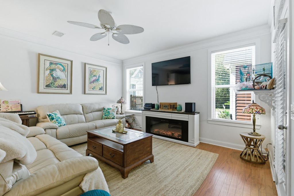 Image 18 of property listing at 3216 Moonlight Drive, Charleston, SC 29414