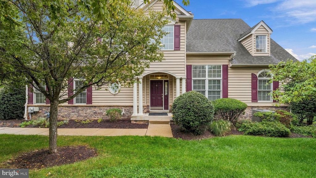 611 E KENNEDY RD, NORTH WALES, PA 19454 — exterior
