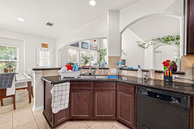 24615 Lakecrest Pine Trail, Katy, TX 77493