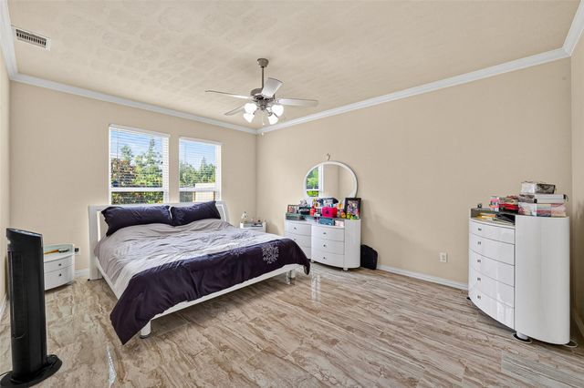 24615 Lakecrest Pine Trail, Katy, TX 77493