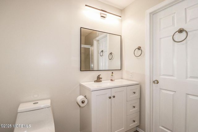 8E Benjamin Franklin Drive, Monroe, NJ 08831