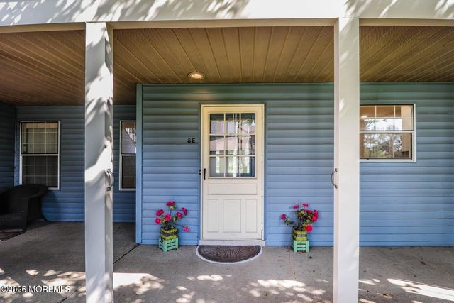 8E Benjamin Franklin Drive, Monroe, NJ 08831