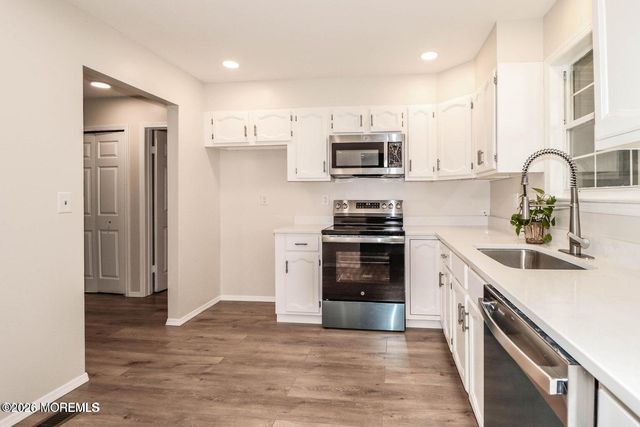 8E Benjamin Franklin Drive, Monroe, NJ 08831