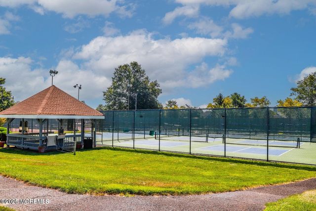 8E Benjamin Franklin Drive, Monroe, NJ 08831