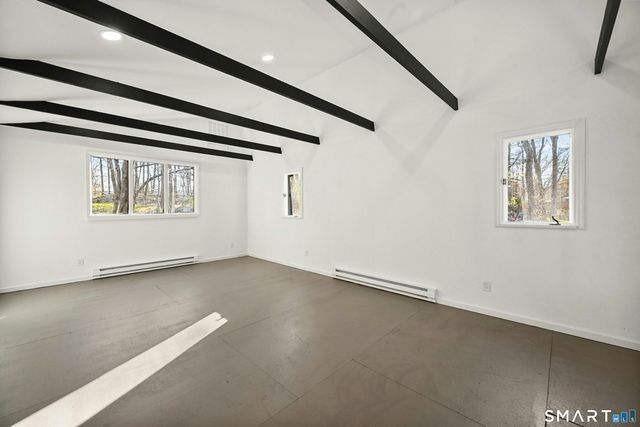 12 Hillcrest Court, Ridgefield, CT 06877